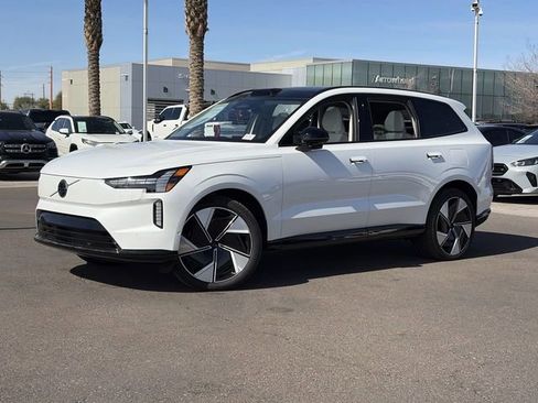 New 2025 Volvo EX90 Ultra w/ Protection Package Premier image 2
