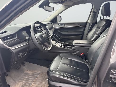 Certified 2022 Jeep Grand Cherokee Limited AWD/4WD image 6