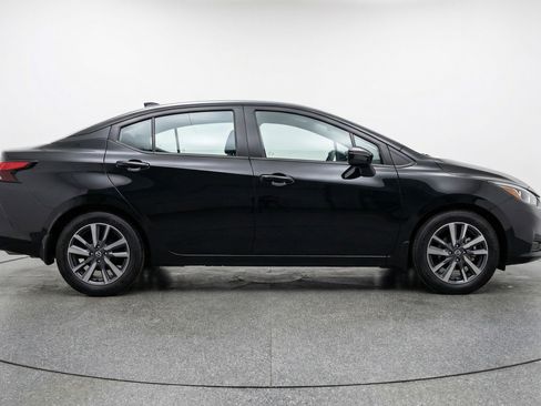 Used 2025 Nissan Versa SV image 11