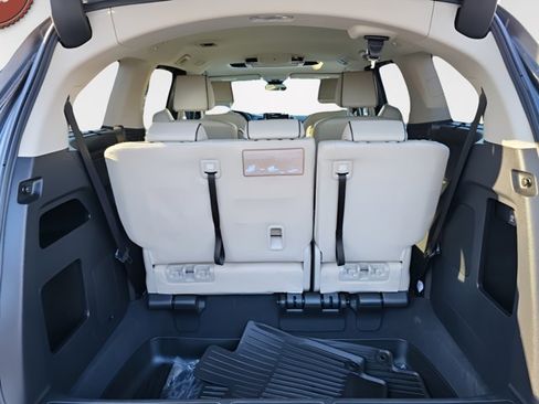 Used 2025 Honda Odyssey Touring image 15