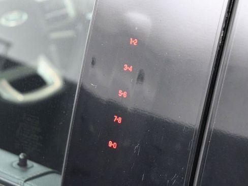 Used 2023 Ford Expedition XLT image 32