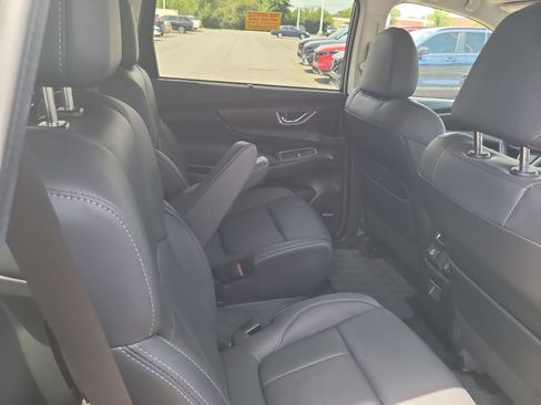 Used 2024 Subaru Ascent Touring AWD/4WD image 27