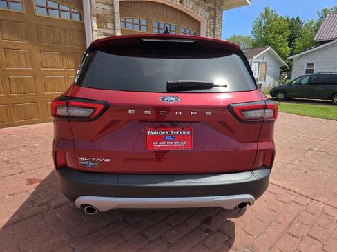 Used 2023 Ford Escape Active AWD/4WD image 4