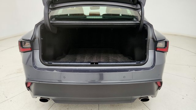 Used 2024 Lexus IS 300 w/ Comfort Package RWD image 29