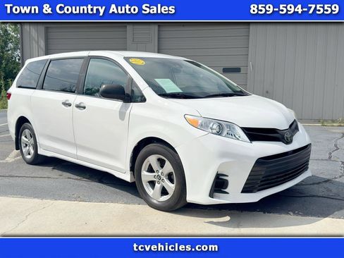 Used 2020 Toyota Sienna L FWD image 1