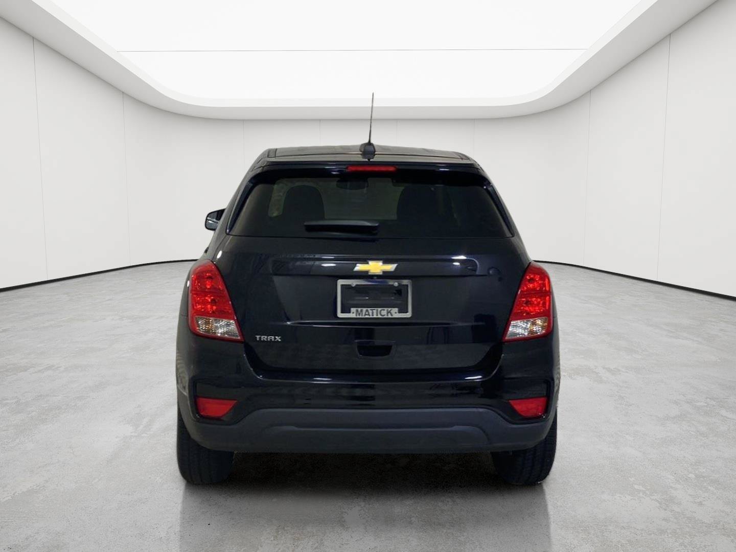Used 2020 Chevrolet Trax LS w/ Tint and Cruise Package FWD image 5