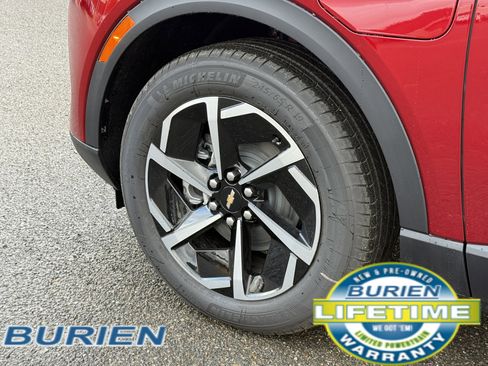 New 2026 Chevrolet Equinox EV LT image 35