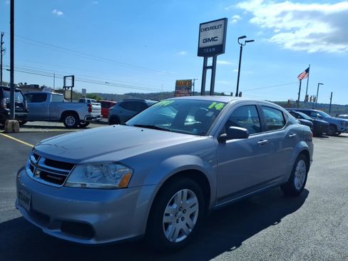 Used 2014 Dodge Avenger SE FWD image 3