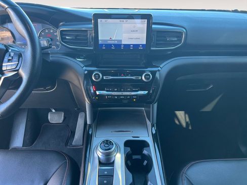 Used 2023 Ford Explorer ST-Line w/ Class IV Trailer Tow Package image 11