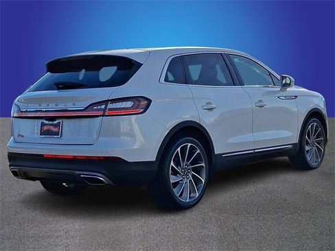 Used 2021 Lincoln Nautilus Reserve w/ Equipment Group 201A image 4