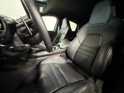 Certified 2024 Porsche Cayenne Turbo GT AWD/4WD image 5