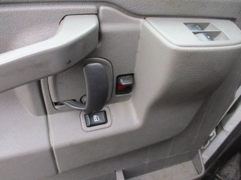 Used 2021 Chevrolet Express 3500 w/ Power Convenience Package image 11