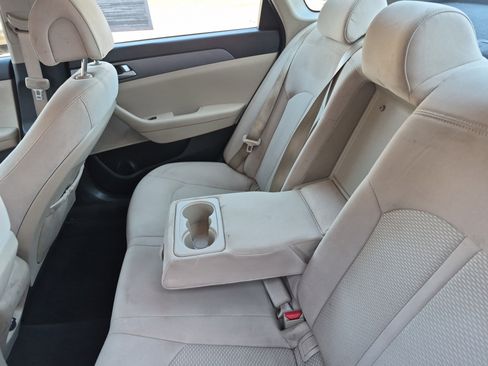 Used 2017 Hyundai Sonata SE image 15
