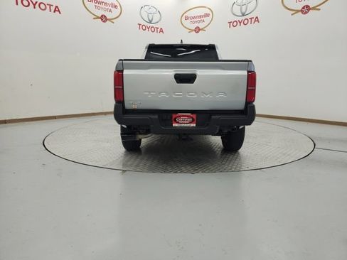 Used 2026 Toyota Tacoma SR AWD/4WD image 7