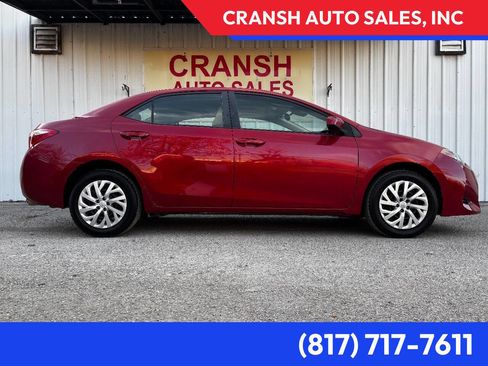 Used 2019 Toyota Corolla LE image 1