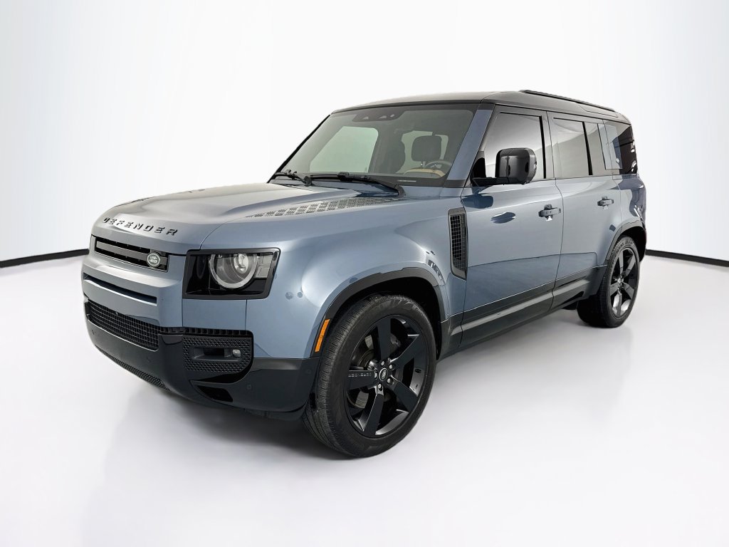 Used 2024 Land Rover Defender 110 X-Dynamic SE AWD/4WD image 1