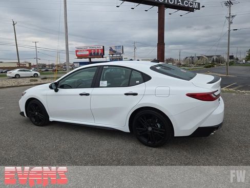 New 2026 Toyota Camry Hybrid w/ Multimedia Upgrade Package image 28