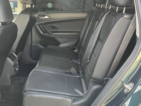 Used 2019 Volkswagen Tiguan SE image 18