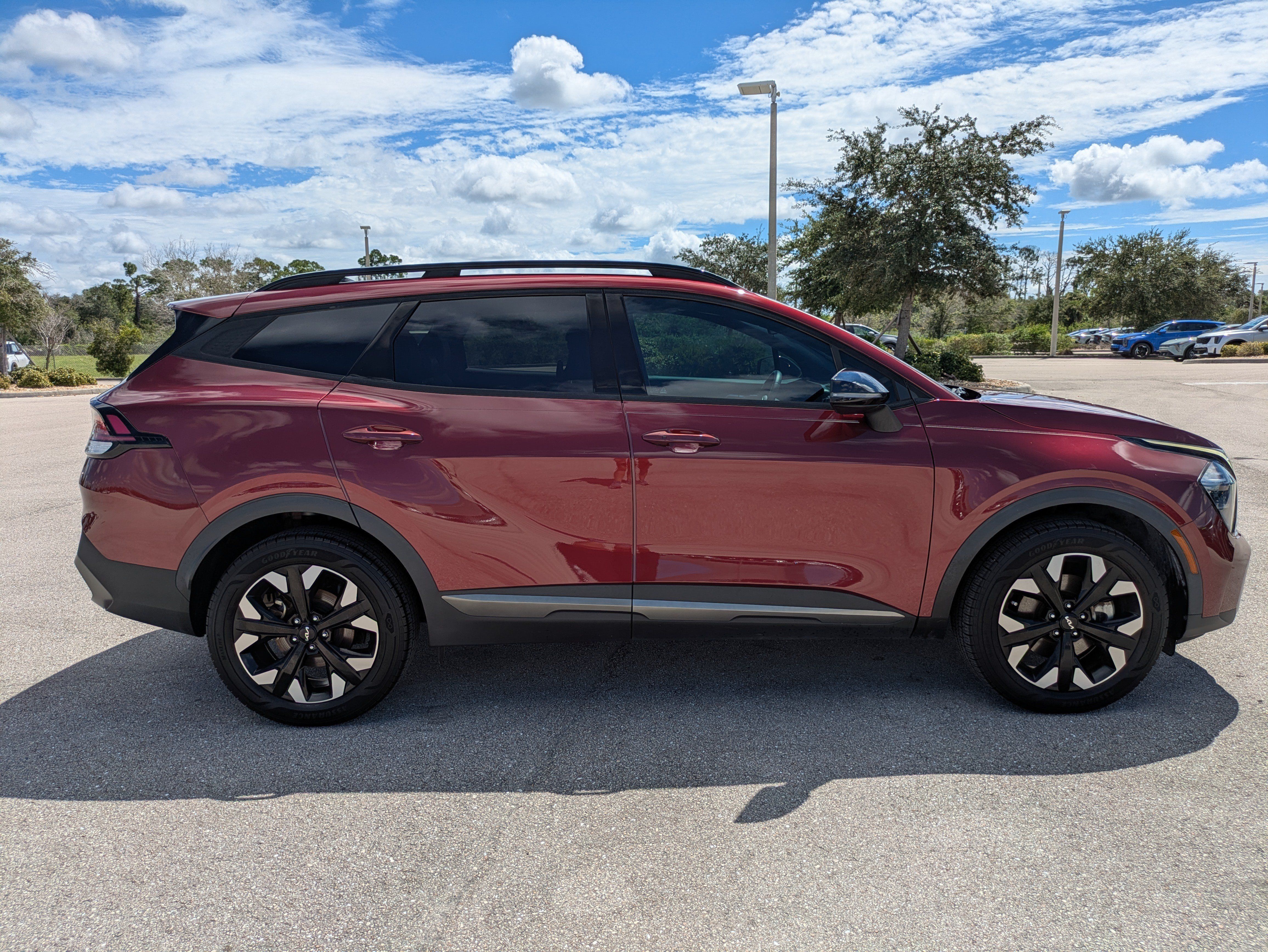 Certified 2023 Kia Sportage X-Line w/ X-Line Premium Package AWD/4WD image 3