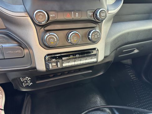 Used 2021 RAM 5500 Tradesman image 29