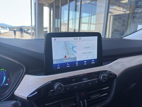 Used 2021 Ford Escape Titanium w/ Titanium Elite Package image 32