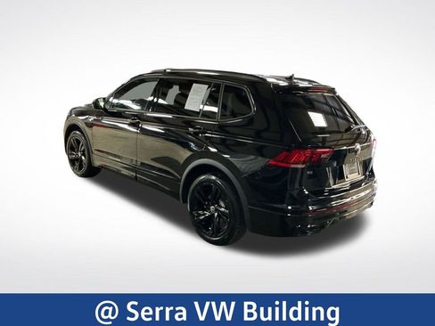 Used 2024 Volkswagen Tiguan SE R-Line AWD/4WD image 3