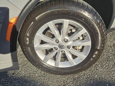 Used 2023 Dodge Durango SXT Launch Edition image 25