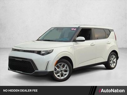 Used 2024 Kia Soul LX w/ Option Group 015