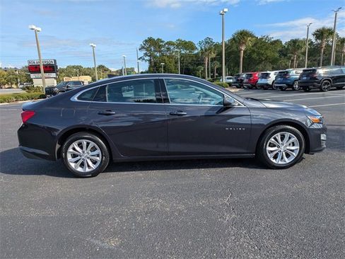 Used 2023 Chevrolet Malibu LT image 3