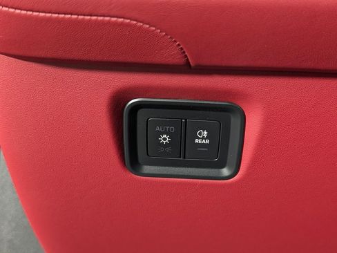 New 2026 Porsche Cayenne Coupe image 34