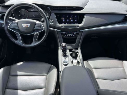 Certified 2023 Cadillac XT5 Premium Luxury AWD/4WD image 13