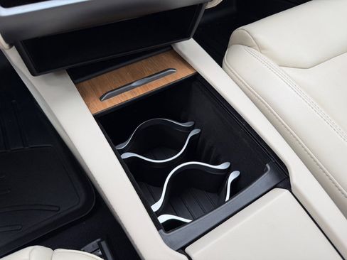 Used 2020 Tesla Model S Long Range Plus image 27