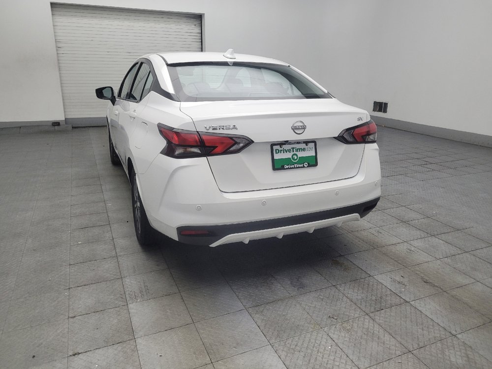 Used 2024 Nissan Versa SV FWD image 5
