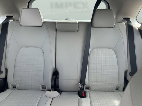 Used 2025 Honda HR-V LX image 10
