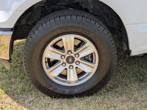 Used 2016 Ford F150 XLT w/ Trailer Tow Package image 10