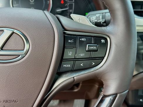 Used 2021 Lexus ES 350 w/ Premium Package FWD image 38