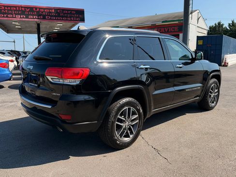 Used 2017 Jeep Grand Cherokee Limited AWD/4WD image 8