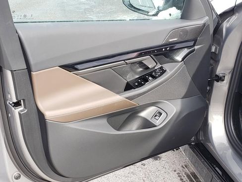 New 2026 BMW 540i xDrive w/ M Sport Package image 10