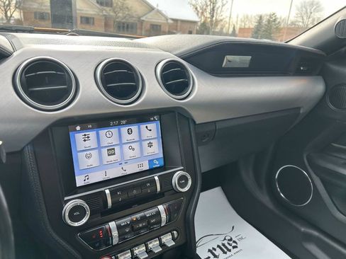 Used 2019 Ford Mustang GT Premium image 19