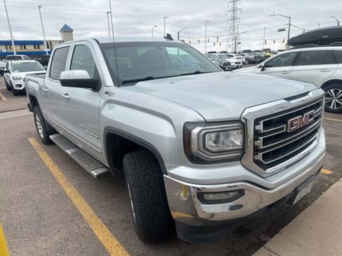 Used 2016 GMC Sierra 1500 SLE w/ SLE Value Package AWD/4WD image 3