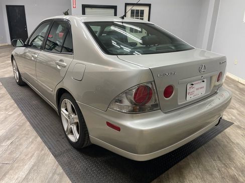 Used 2001 Lexus IS 300 image 5