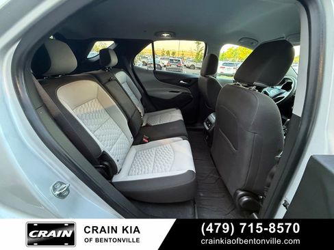 Used 2021 Chevrolet Equinox LS w/ LS Convenience Package FWD image 30