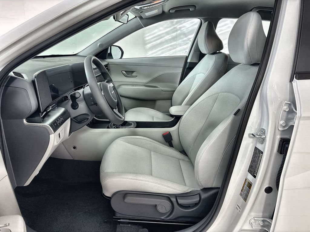 Used 2026 Hyundai Kona SE FWD image 13