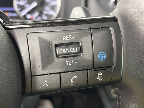 Certified 2023 Nissan Rogue SV w/ SV Premium B Package AWD/4WD image 34