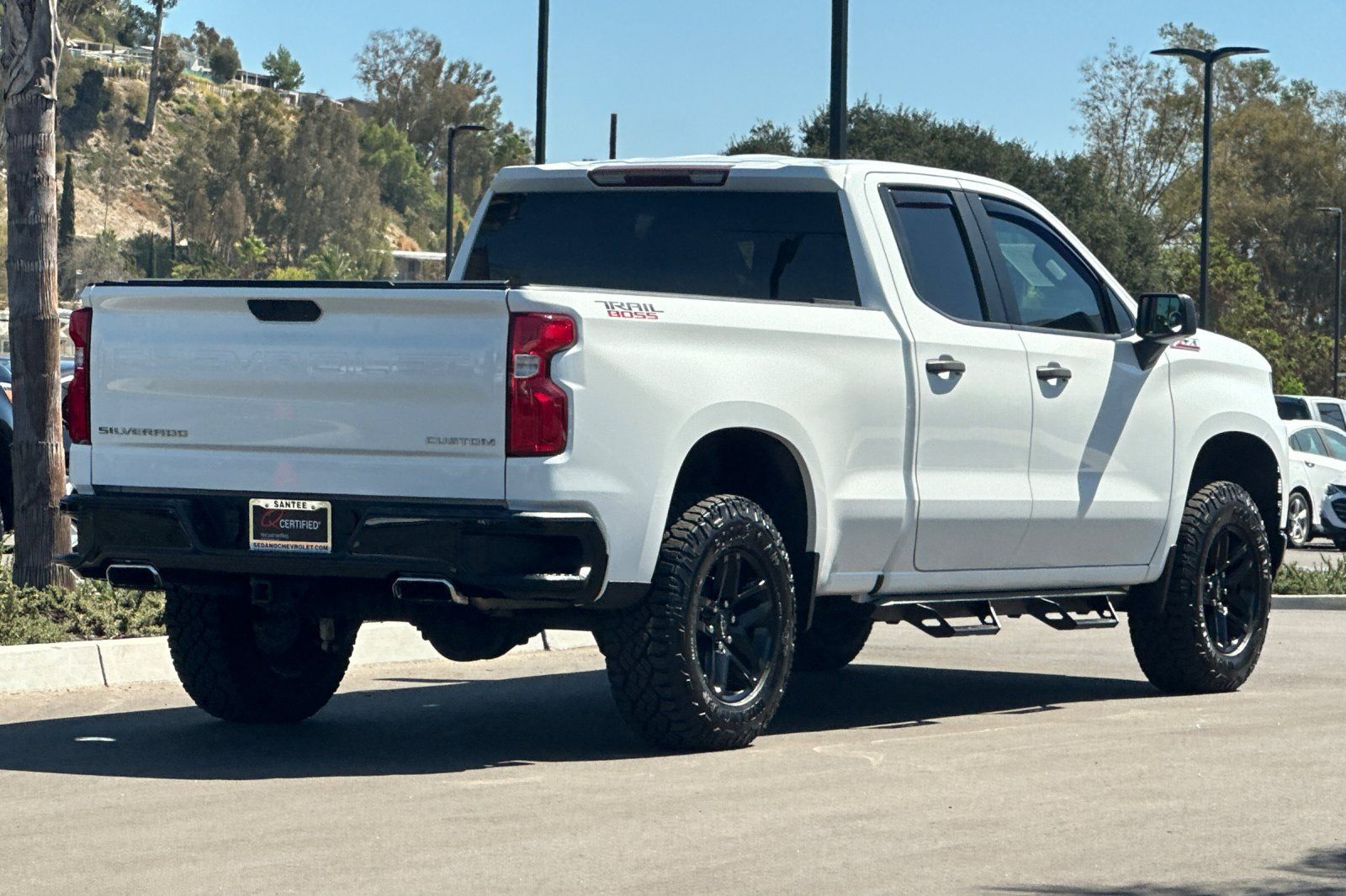 Used 2020 Chevrolet Silverado 1500 Custom Trail Boss w/ Custom Convenience Package AWD/4WD image 4
