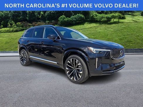 Certified 2026 Volvo XC90 B6 Plus AWD/4WD image 1