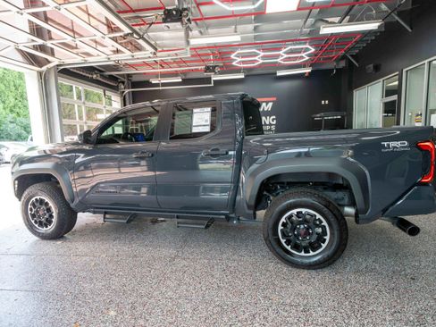 Used 2024 Toyota Tacoma TRD Off-Road AWD/4WD image 2