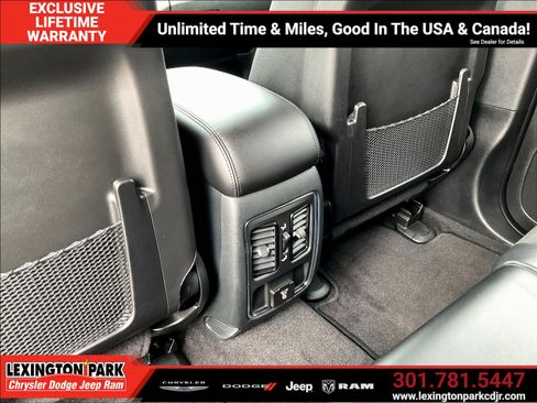 Used 2022 Jeep Grand Cherokee Laredo X AWD/4WD image 10