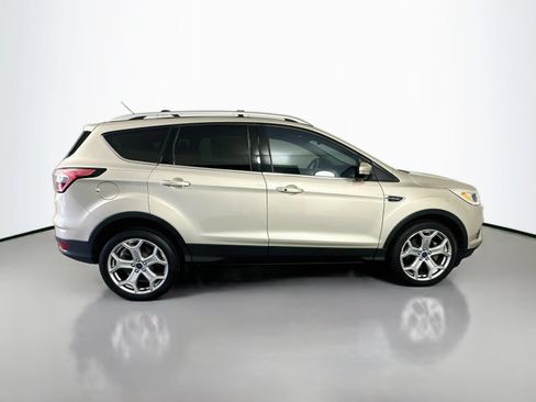 Used 2017 Ford Escape Titanium FWD image 8
