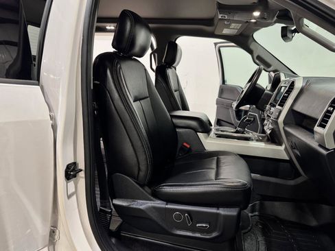 Used 2018 Ford F150 Lariat w/ Equipment Group 502A Luxury AWD/4WD image 13